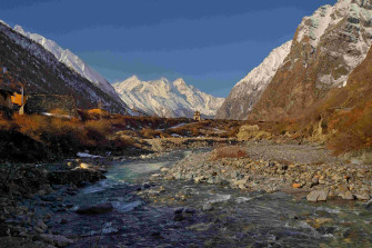 Tsum Valley Trek